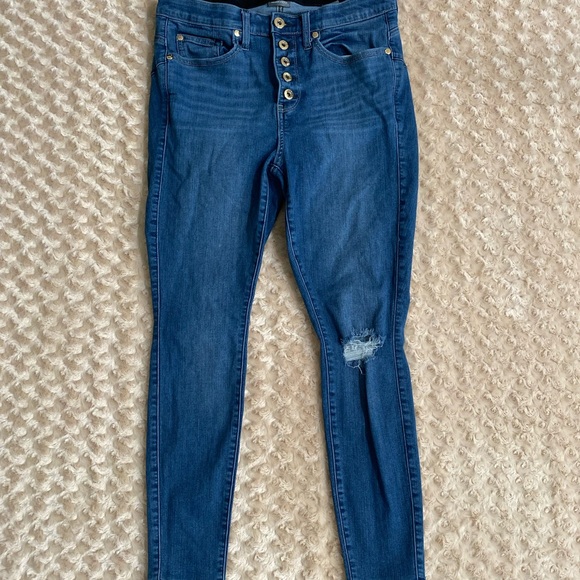 Torrid Bombshell Women 12S Skinny High Rise Distressed Jeans - Picture 3 of 8